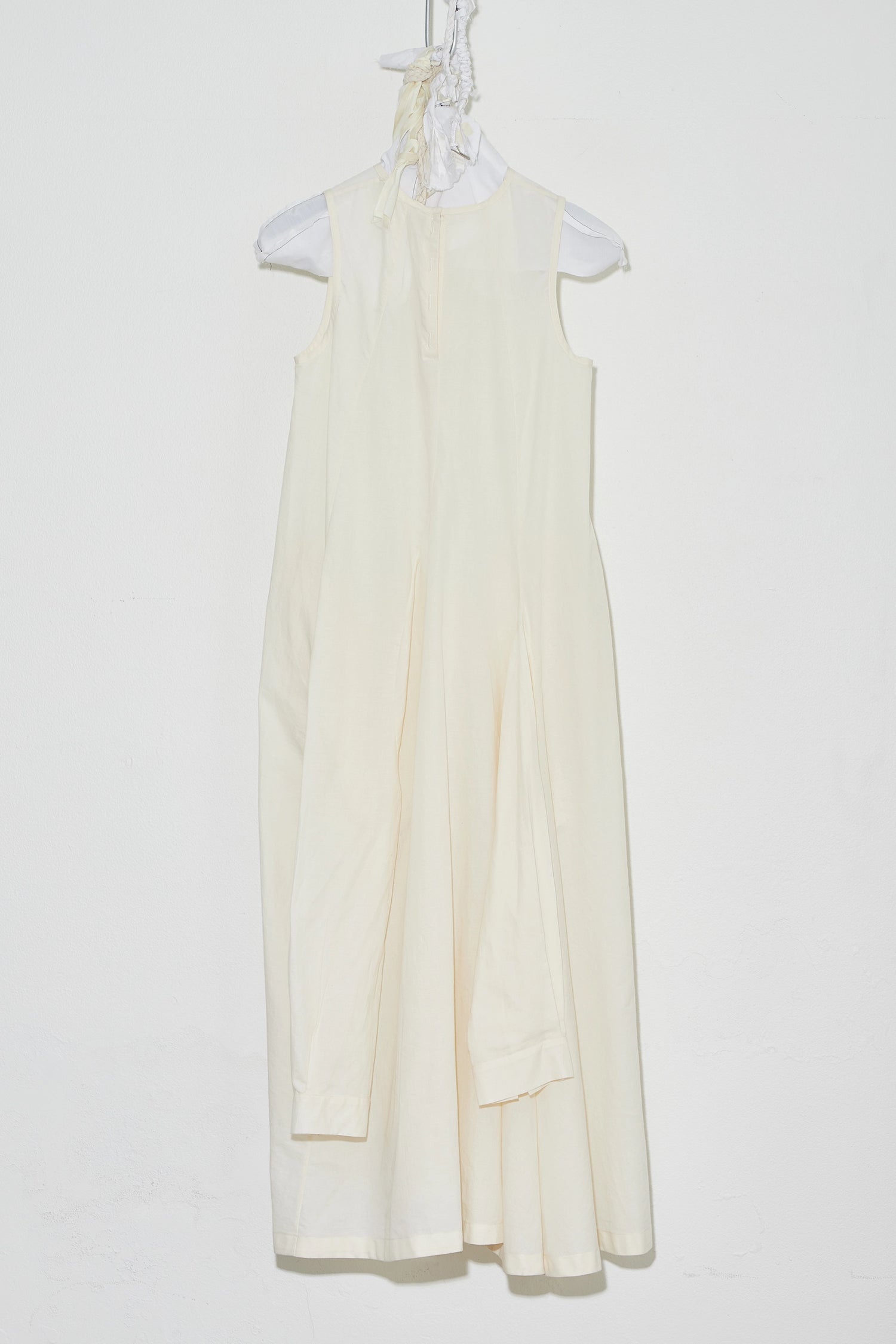 Dress With Sleeve Detail At Back Oat
