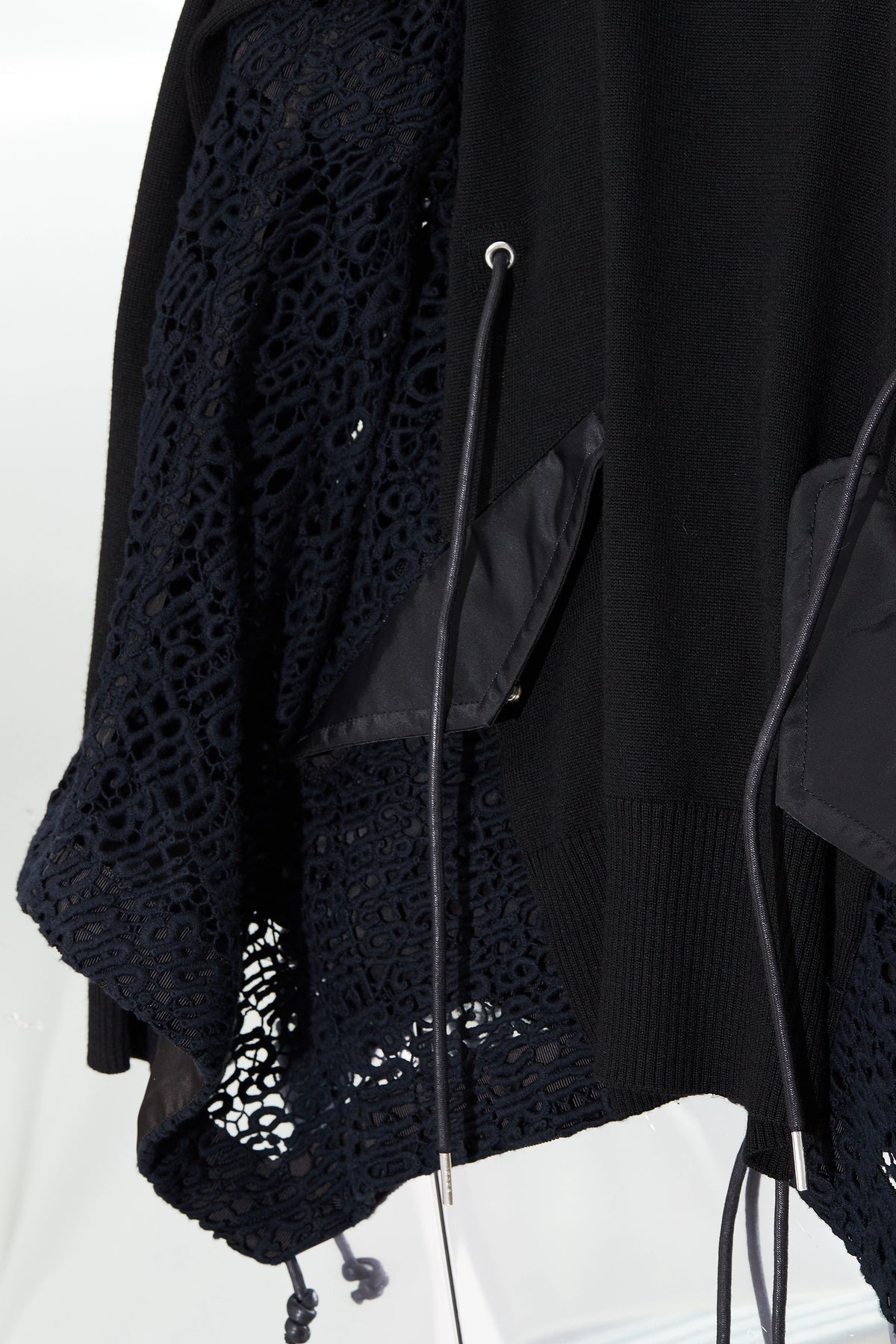 Lace Contrast Panelled Flare Knit Pullover