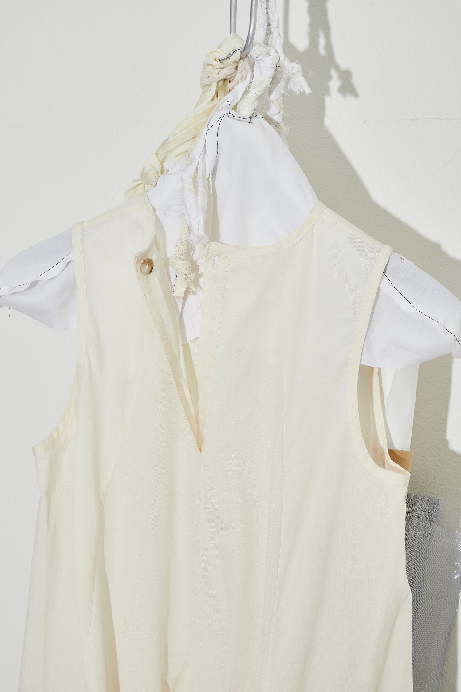 Dress With Sleeve Detail At Back Oat