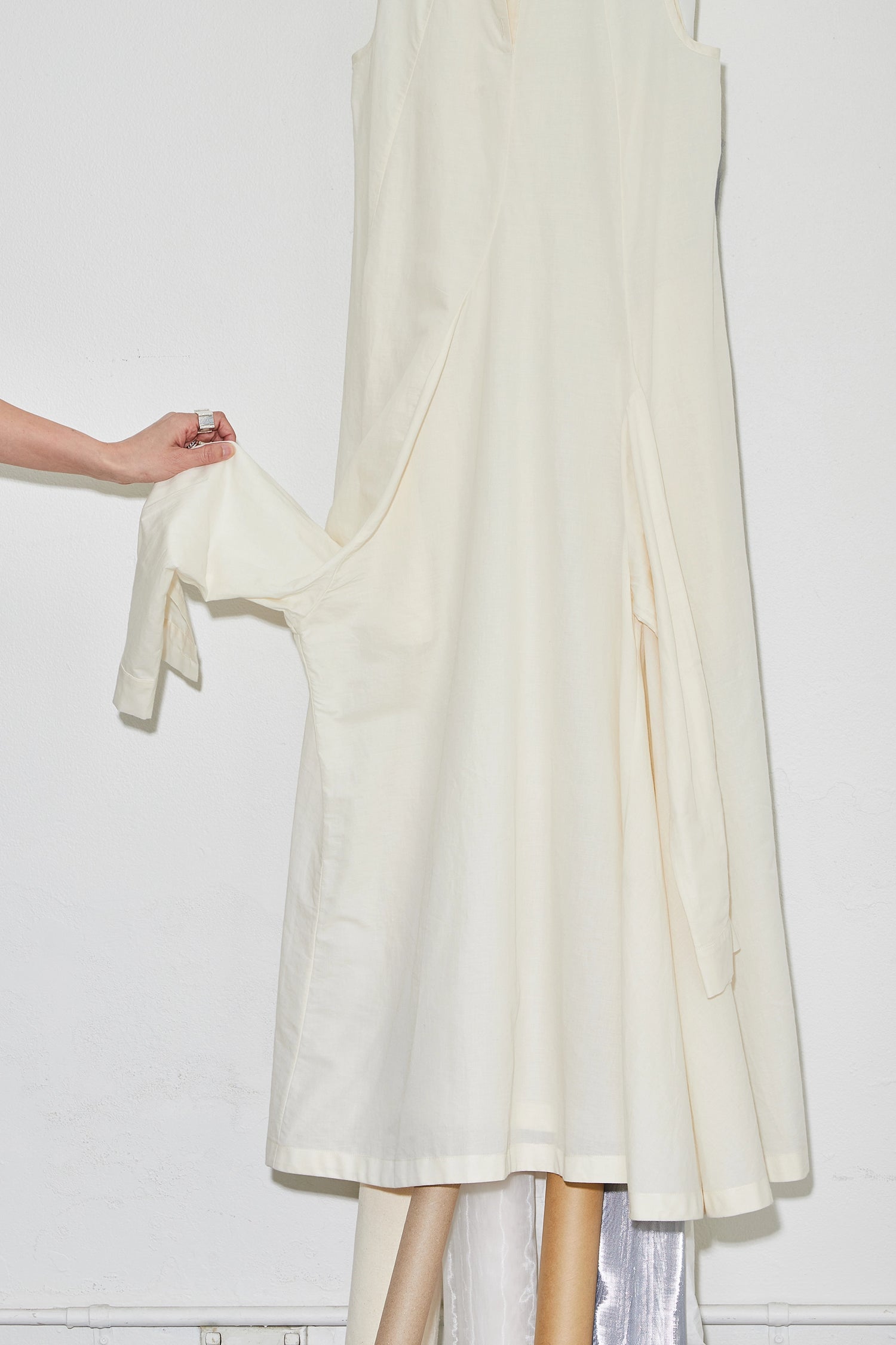 Dress With Sleeve Detail At Back Oat