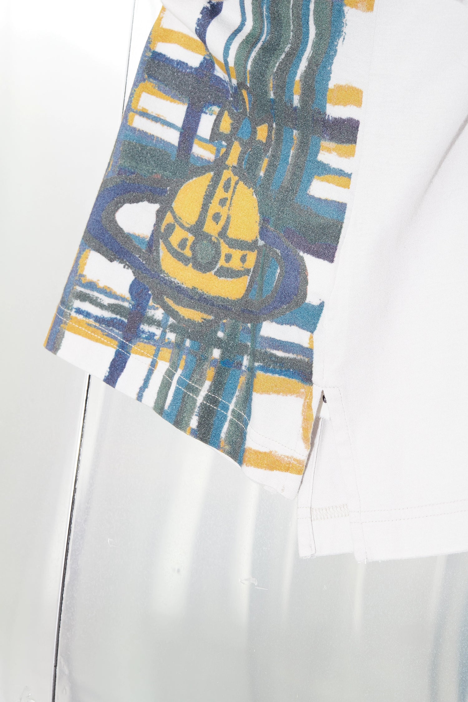 Scoop neck half sleeve t-shirt with engineered tartan print