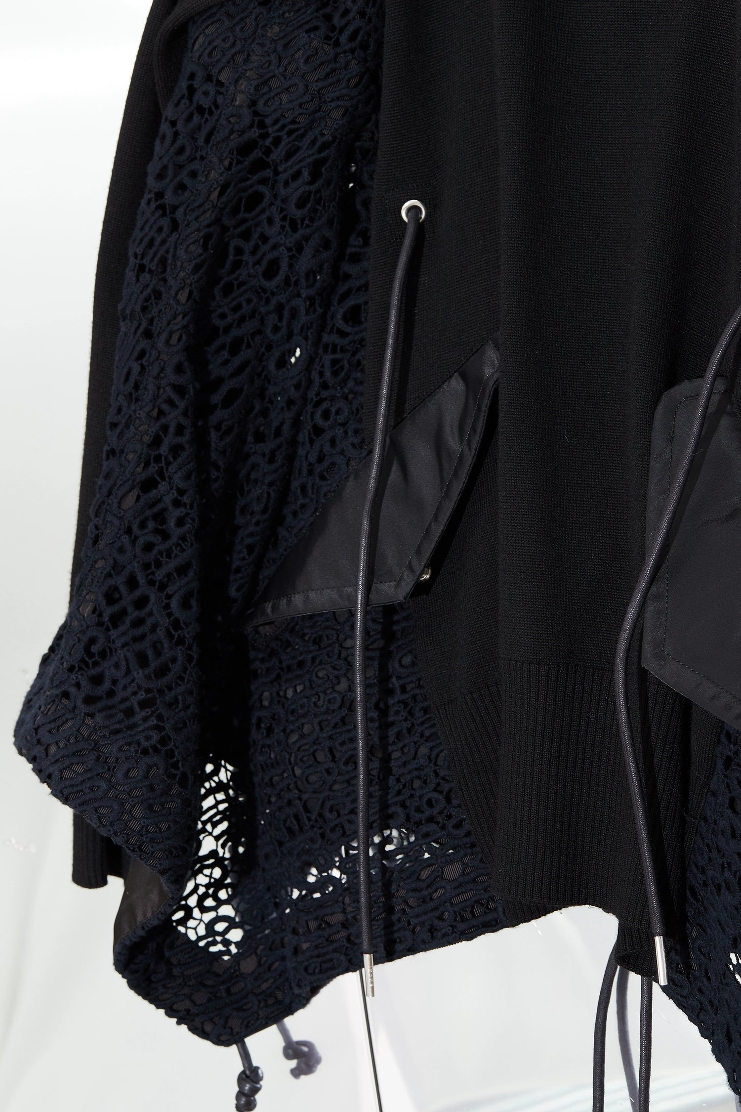 Lace Contrast Panelled Flare Knit Pullover