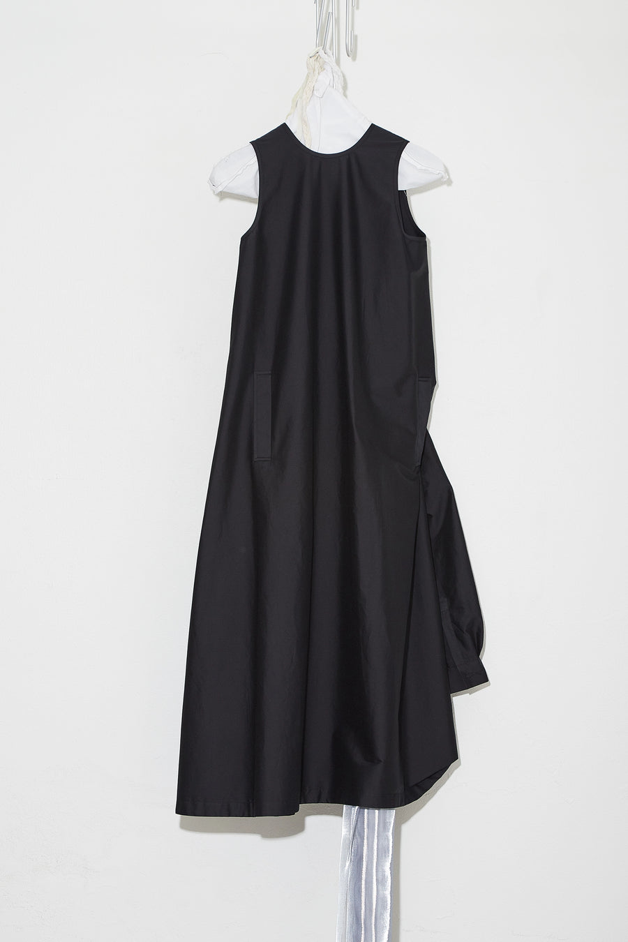 Dress With Sleeve Detail At Back Black