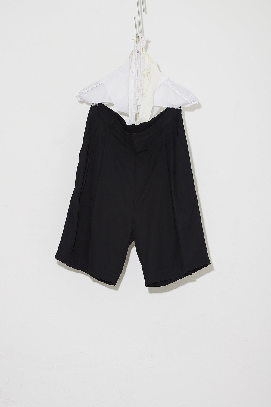 Tailored Pleat Front Shorts Black
