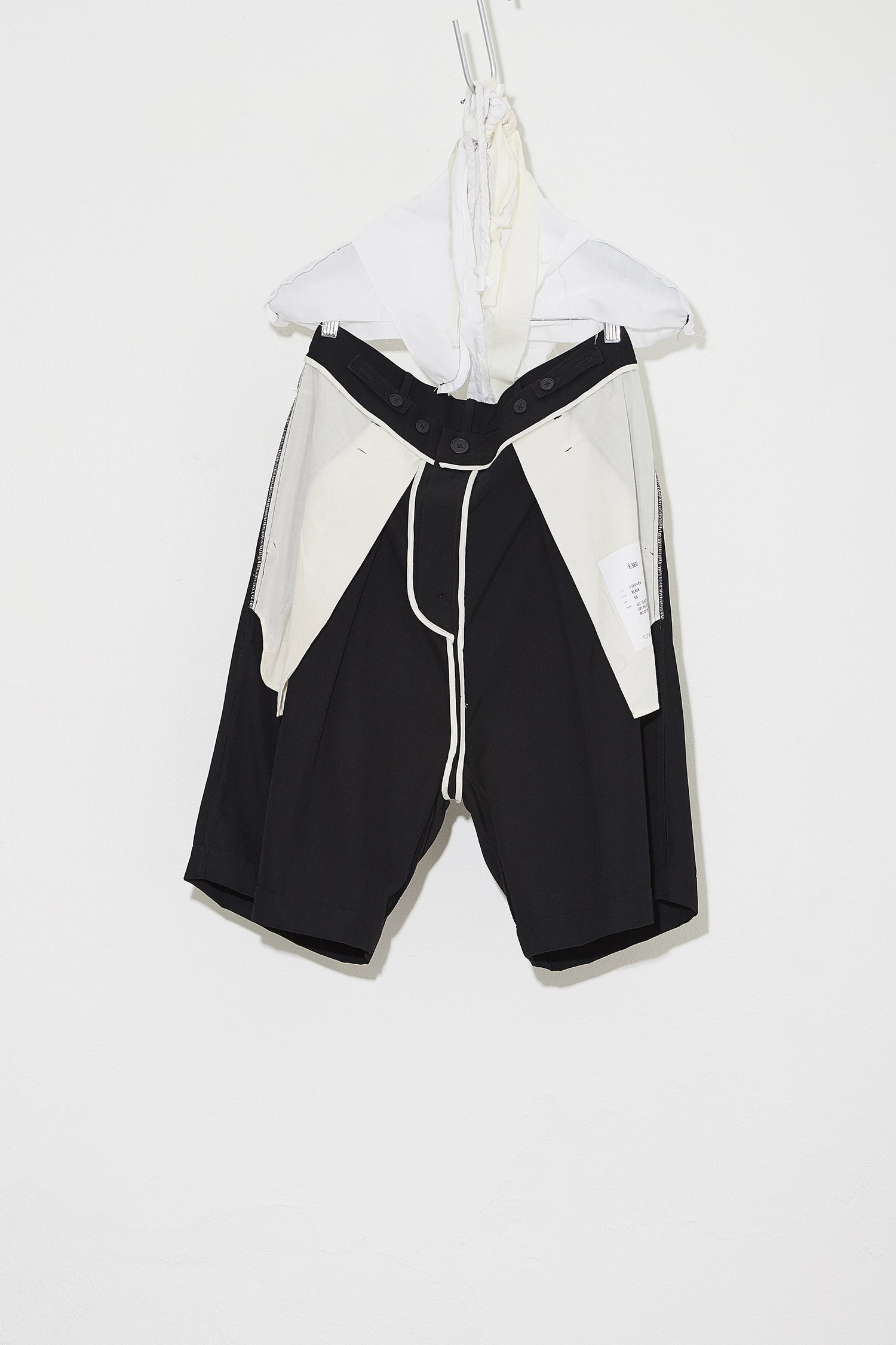 Tailored Pleat Front Shorts Black