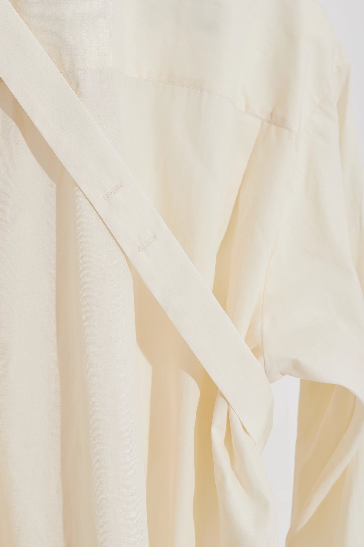 Oversized Collared Shirt with tie Oat