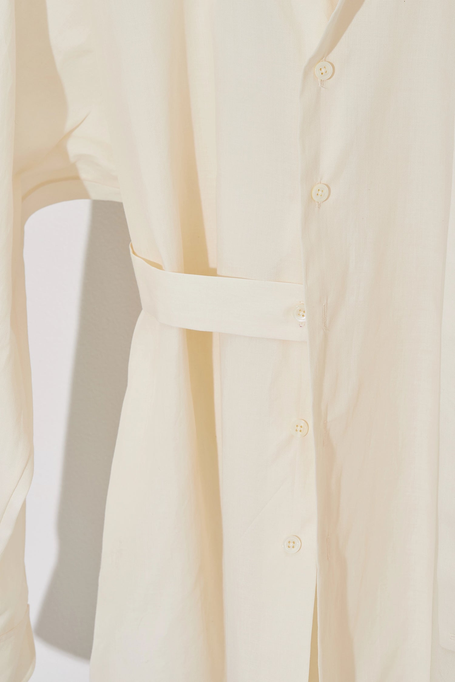 Oversized Collared Shirt with tie Oat