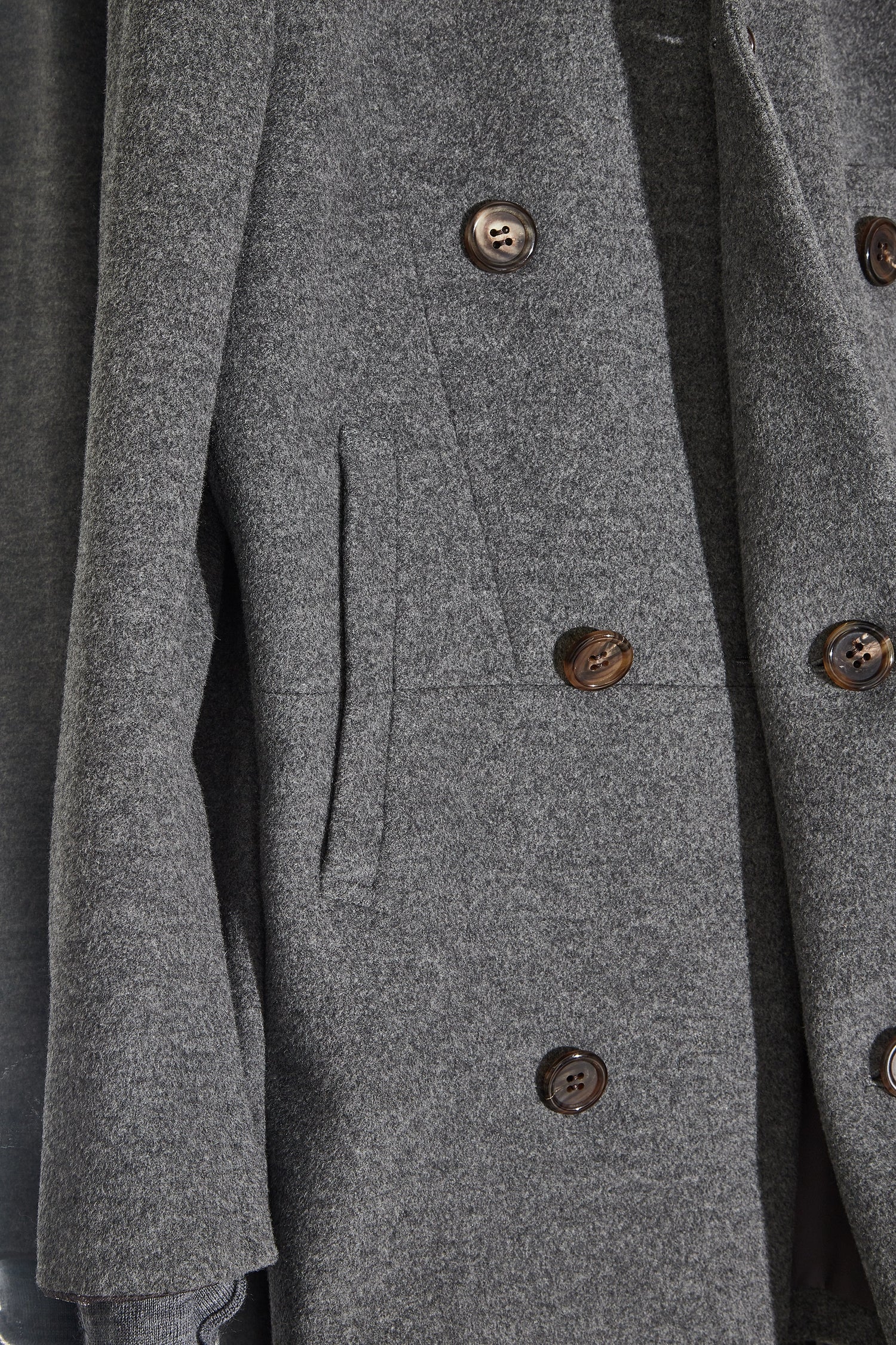 Tailored Mid-length Wool Coat with Contrast Red Fur Collar