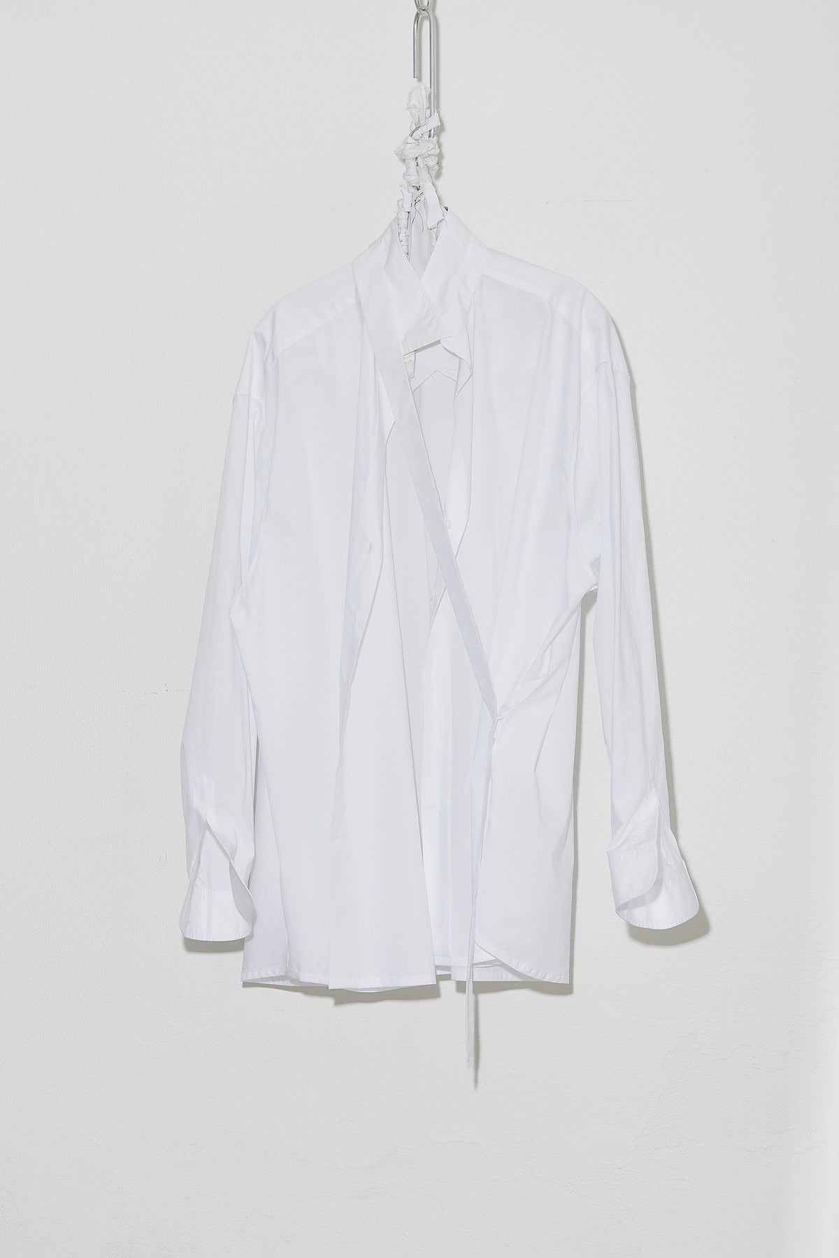 Oversized Collared Shirt with tie White